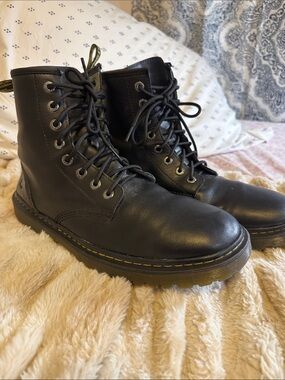 Dr. Martens Awley Black Leather Lace-Up Combat Boots with Yellow Stitch Nwot